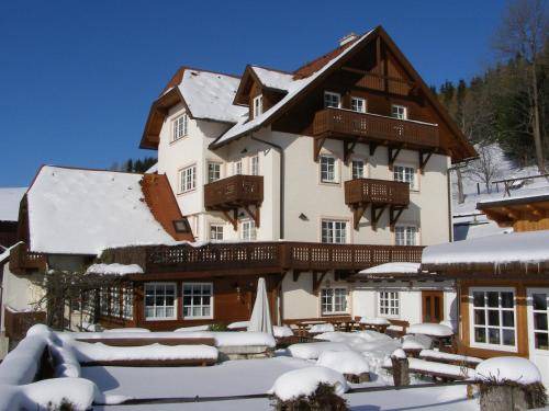 Breitenstein House | 55 m² Farmhouse ∙ 2 bedrooms ∙ 5 guests