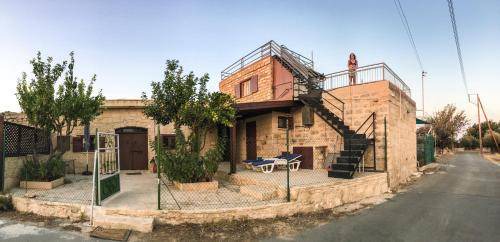 Souni-Zanakia House | 55 m² House ∙ 2 bedrooms ∙ 6 guests