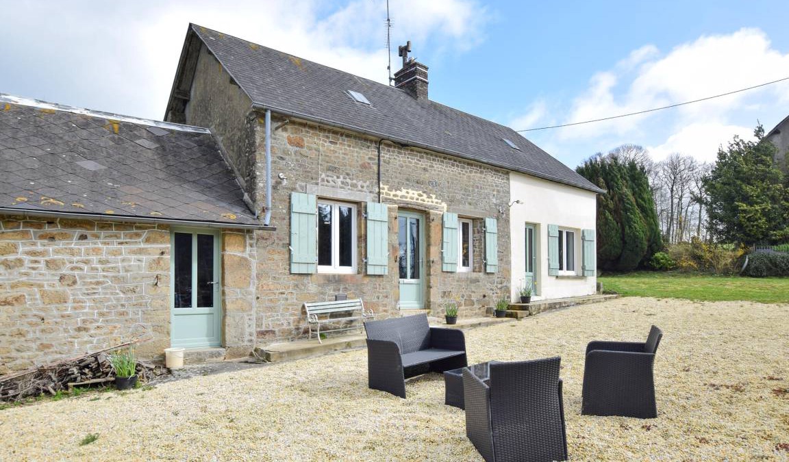 Passais-Villages House | 55 m² House ∙ 2 bedrooms ∙ 4 guests