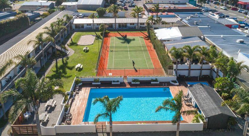 Whangamata Hotel | 55 m² Motel ∙ 2 bedrooms ∙ 10 guests