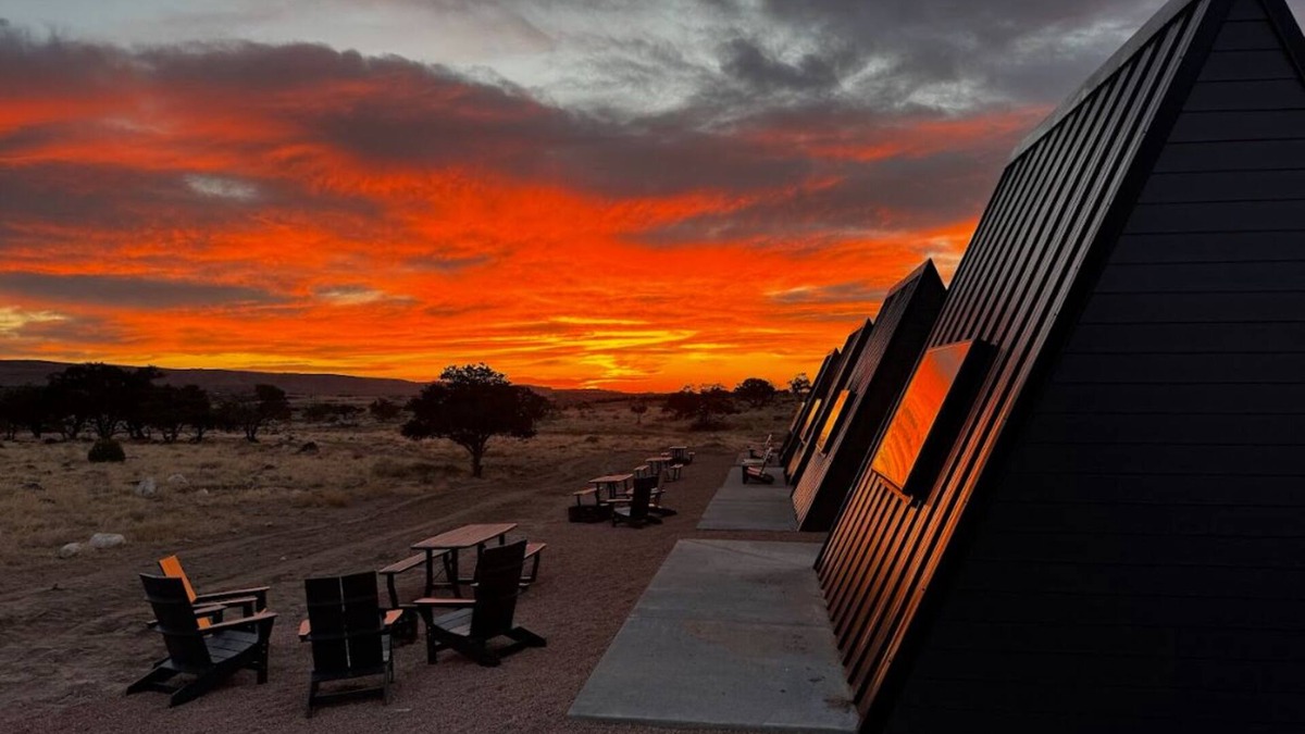 Teasdale Cabin | #55 Star-Gazing A-frame cabin, 2 double beds, No pets, Bathroom at bathhouse