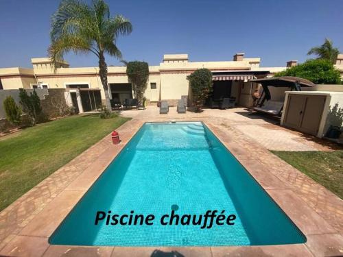 Issen Villa | 55) Superbe villa, 5 personnes