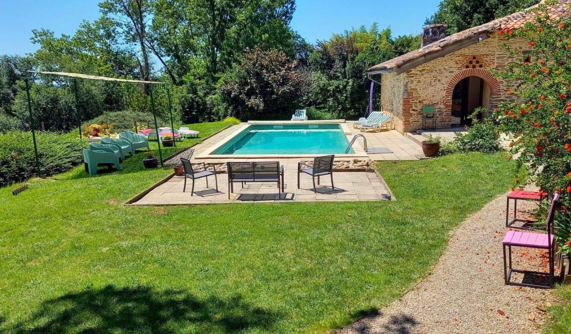 Bellegarde-Marsal House | 550 m² Gîte ∙ 11 bedrooms ∙ 30 guests