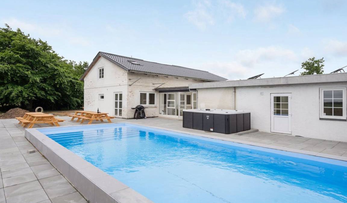 Hojer House | 550 m² House ∙ 1 bedroom ∙ 26 guests