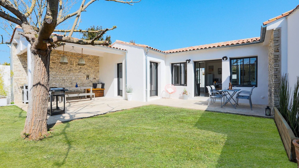 Saint-Martin-de-Re Ski Chalet | 550m from the beach, house for 4