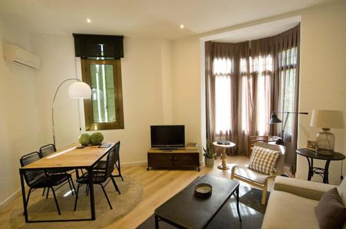 Esquerra de l'Eixample Apartment | 555 Apartments BCN