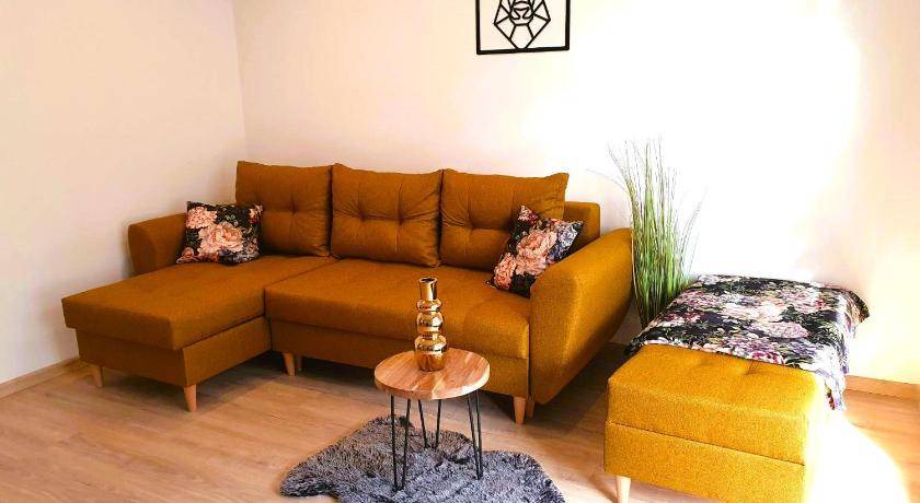 Gliwice Apartment | 56 m² Apartment ∙ 2 bedrooms ∙ 7 guests