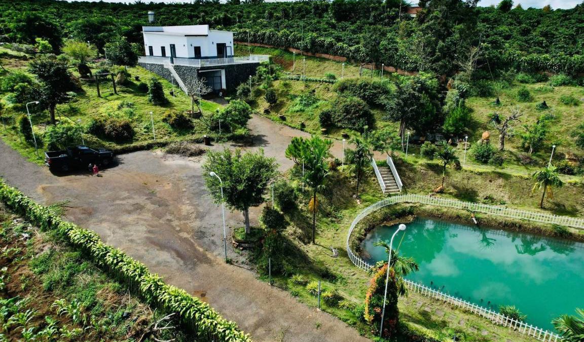 Di Linh House | 5600 m² House ∙ 3 bedrooms ∙ 7 guests
