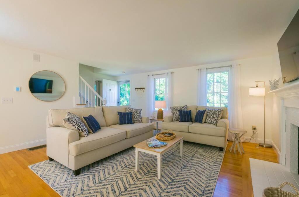 East Sandwich House | 56Beachway-Private beach Refreshed in 2022 Cozy