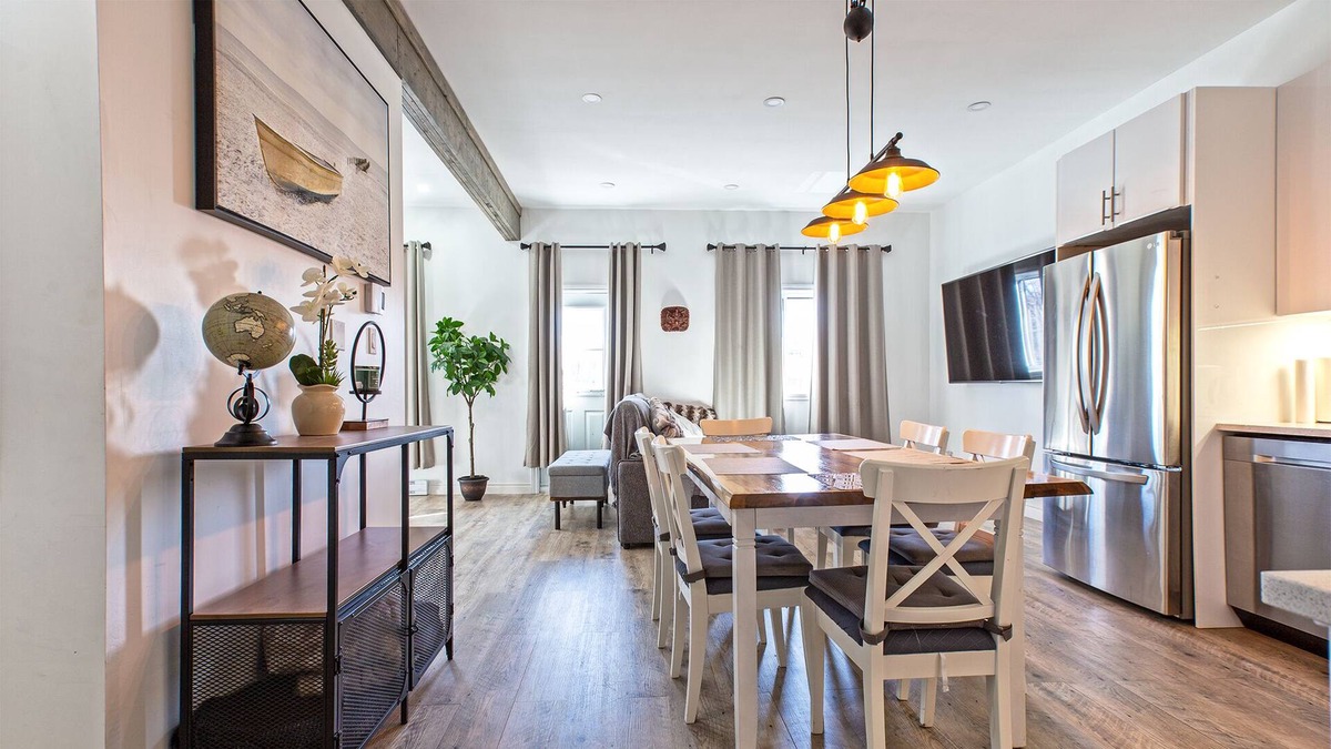 Cote-Saint-Paul Apartment | 5705-Modern 2 BD / fully equipped, near DT MTL