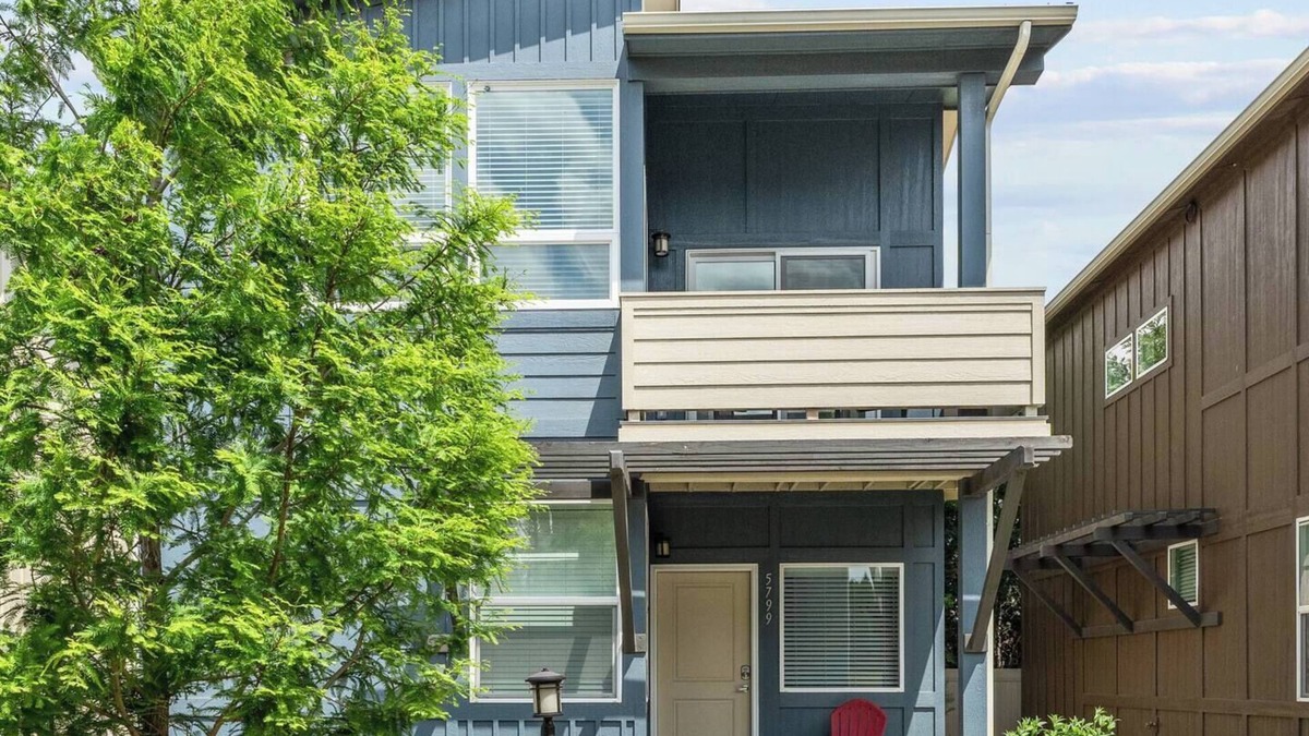 Boise Villa | 5799. Two Bedroom and 2 Bathroom, centrally located.