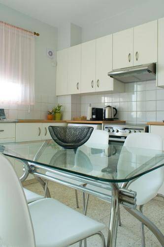 Strovolos Apartment | 58 m² Apartment ∙ 1 bedroom ∙ 4 guests