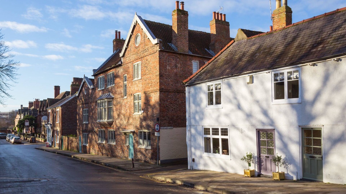 Bootham Cottage | 58 Marygate. A beautiful and central 300 year old, 4 bedroom cottage.