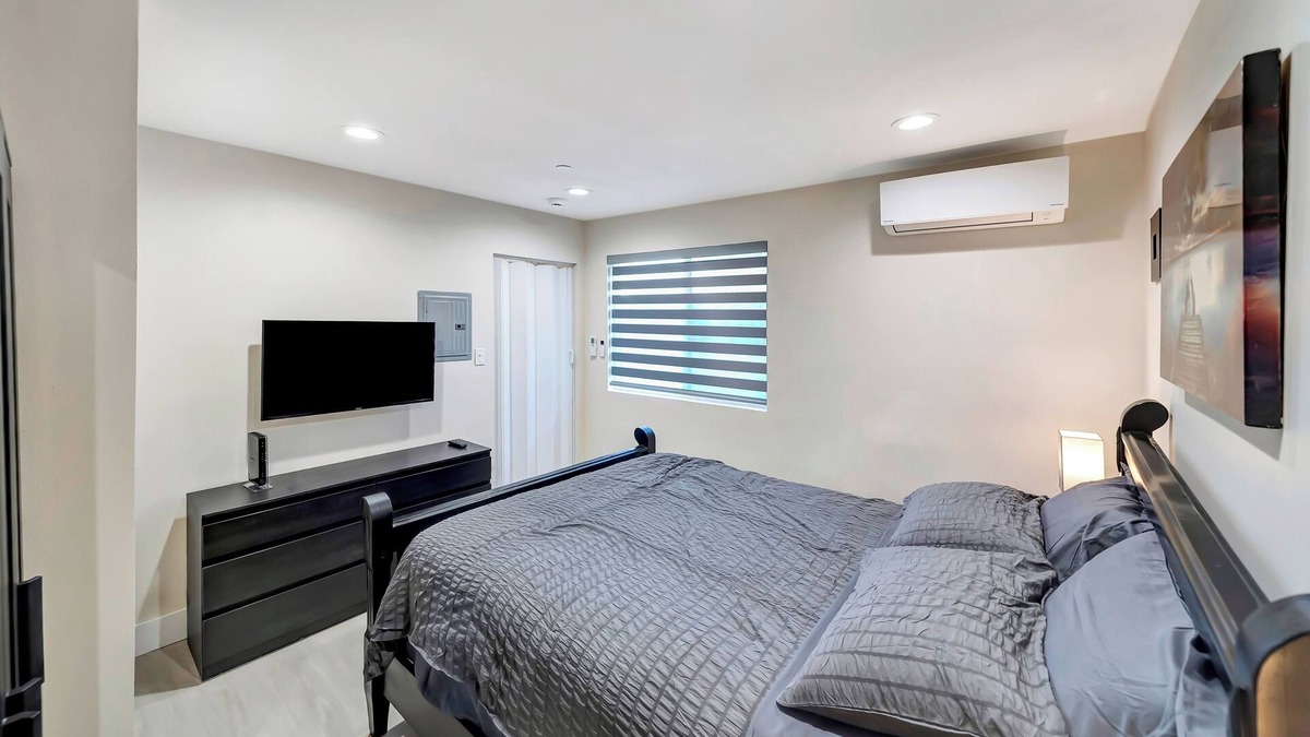 Tarzana House | 5843 VANALDEN A.D.U With all of the amenities included