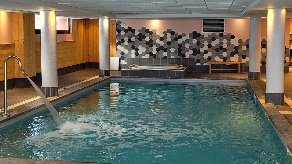 Risoul Apartment | 59 m² apartment in a 4-star residence with swimming pool and sauna