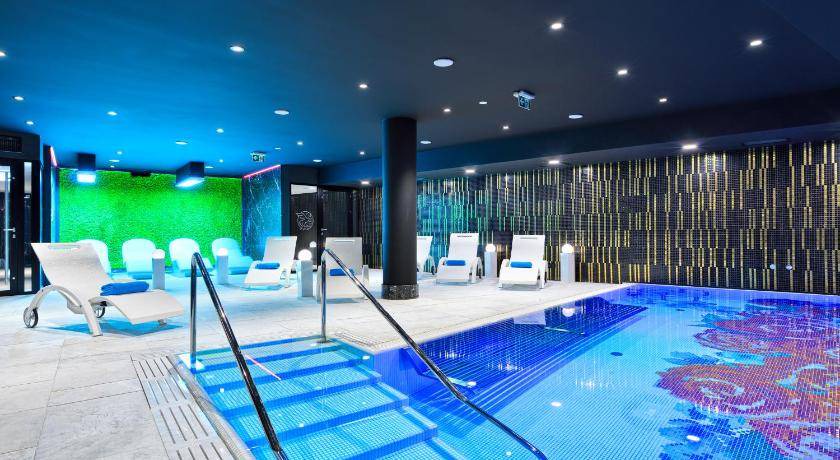 Wesoła Zachod Hotel | 59 m² Hotel ∙ 4 guests