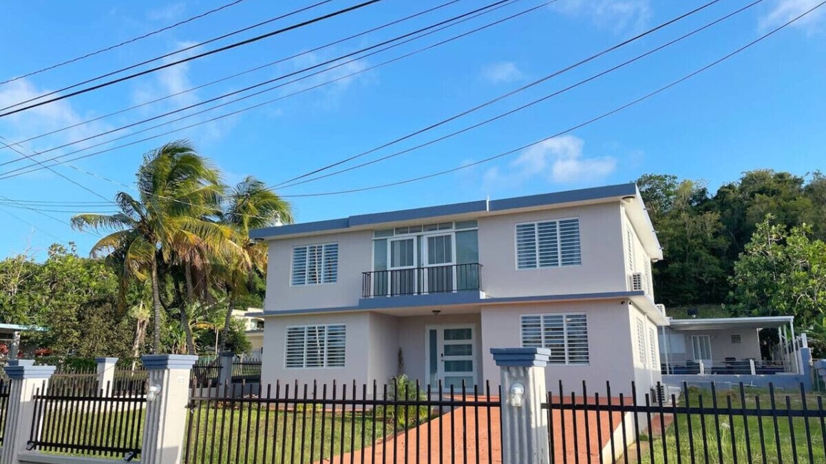 Yeguada House | 5bd house w/huge pool by beach