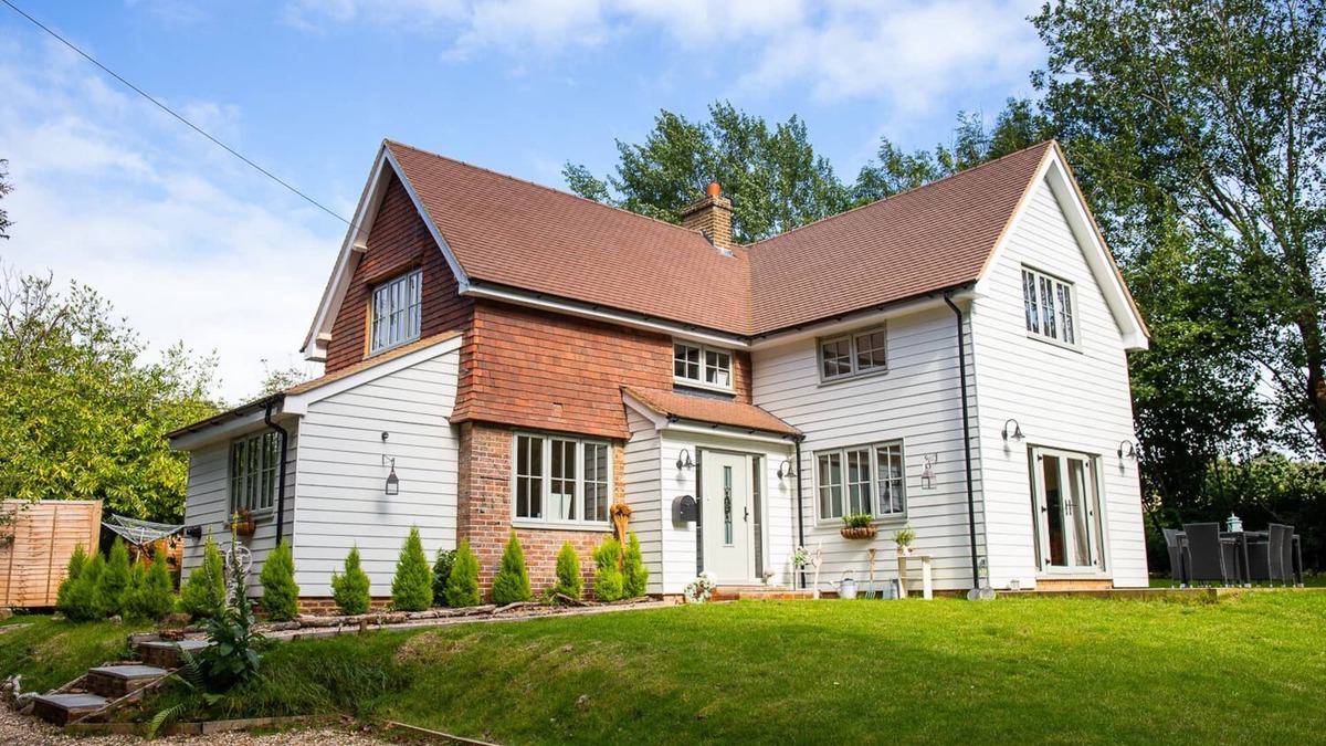 Battle House | 5BR-10Guests-Fireplace-HotTub-Pets ok - Parking