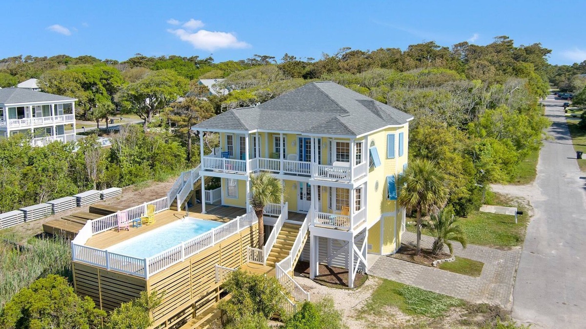 Long Beach House | 5BR/3.5BA Home - Oceanfront, NEW POOL, PRIVATE BOARDWALK TO BEACH,Sleeps14