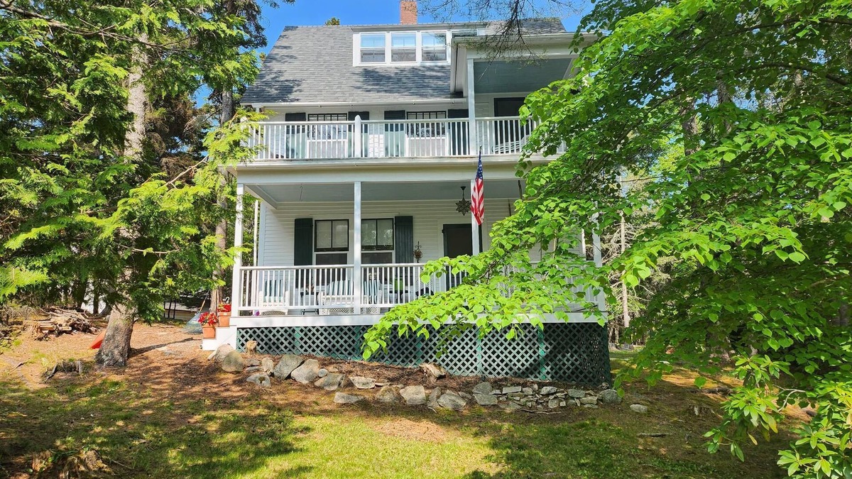 Southwest Harbor House | 5BR Classic in Southwest Harbor