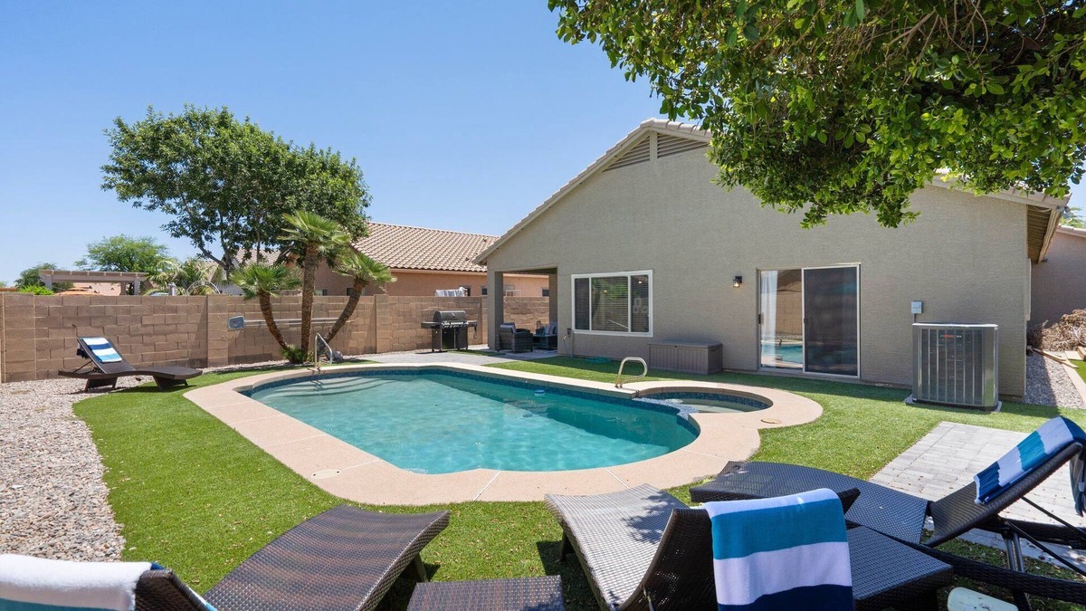 Avondale House | 5BR Family Friendly | Heated Pool + Game Room