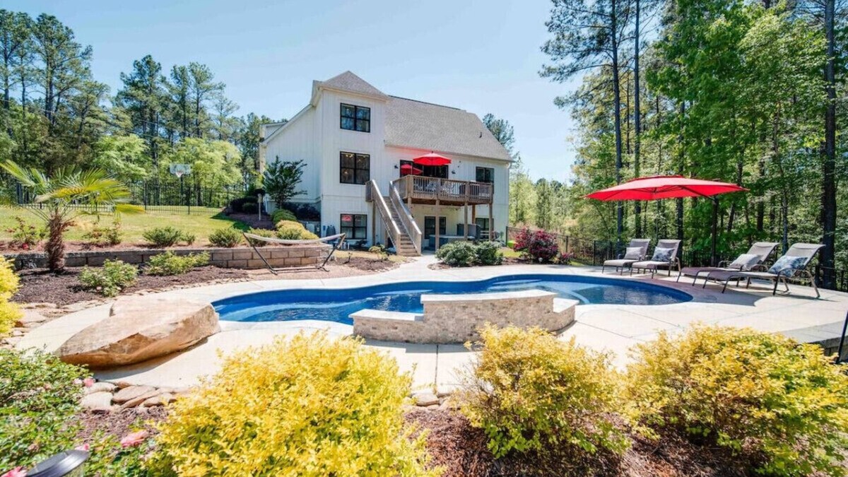 Rock Hill House | 5BR Farmhouse Lake Retreat—Pool—Hot Tub—Theater!