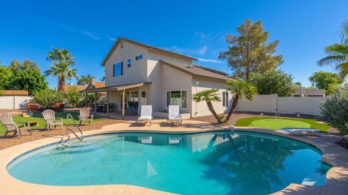Chandler House | 5BR|Heated Pool|Pickleball| Ping Pong & Pool Table