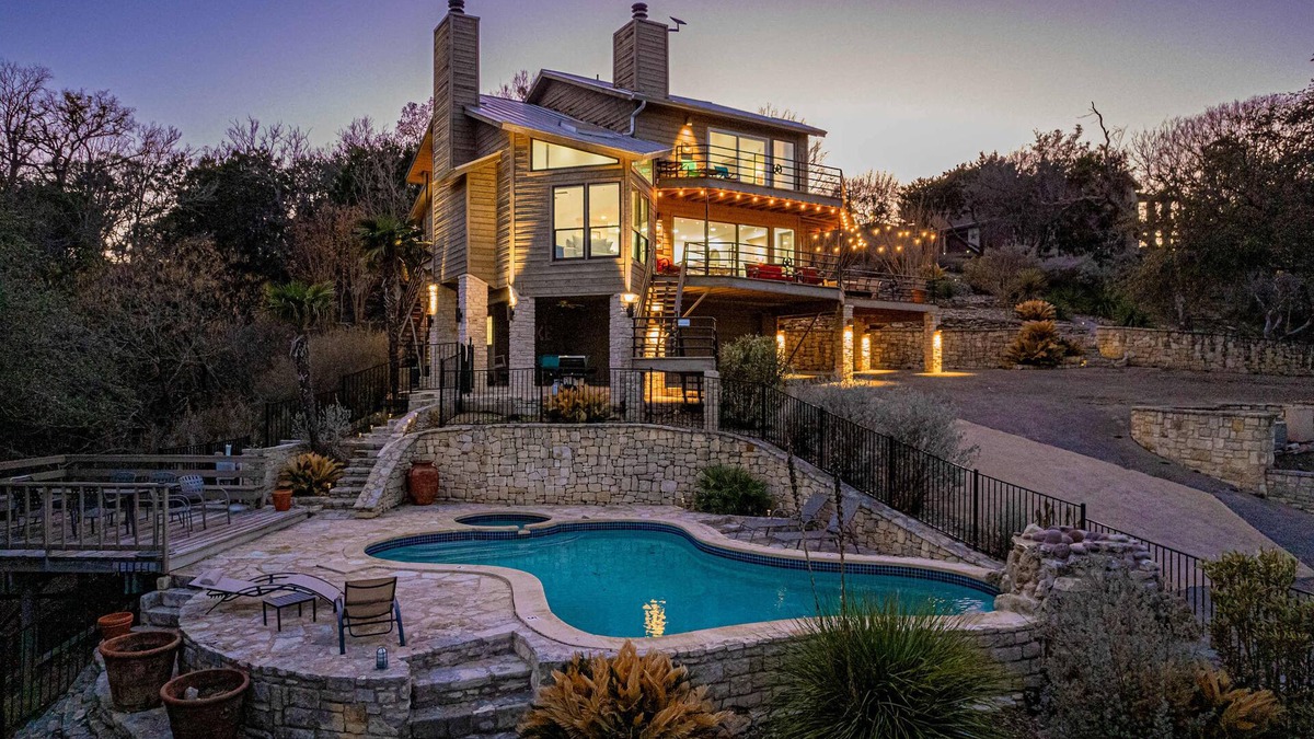 Spicewood House | 5br Home w/Pool and a View!