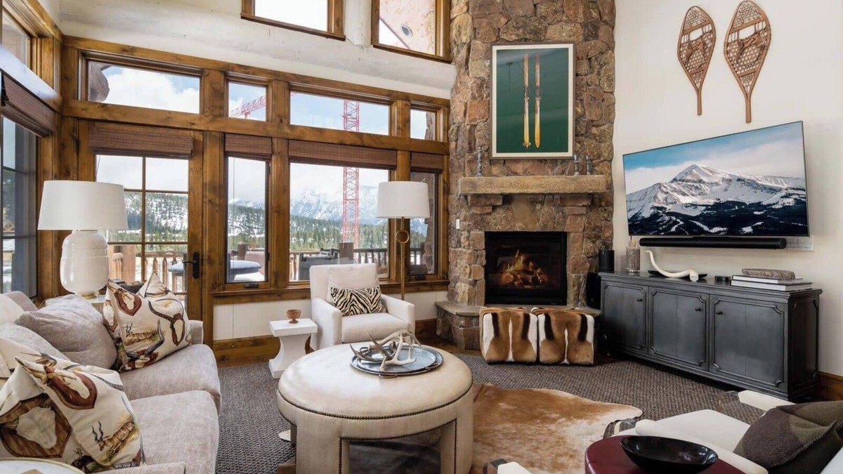 Spanish Peaks Cabin | 5BR Luxury Cabin with Private Hot Tub & Direct Ski Access