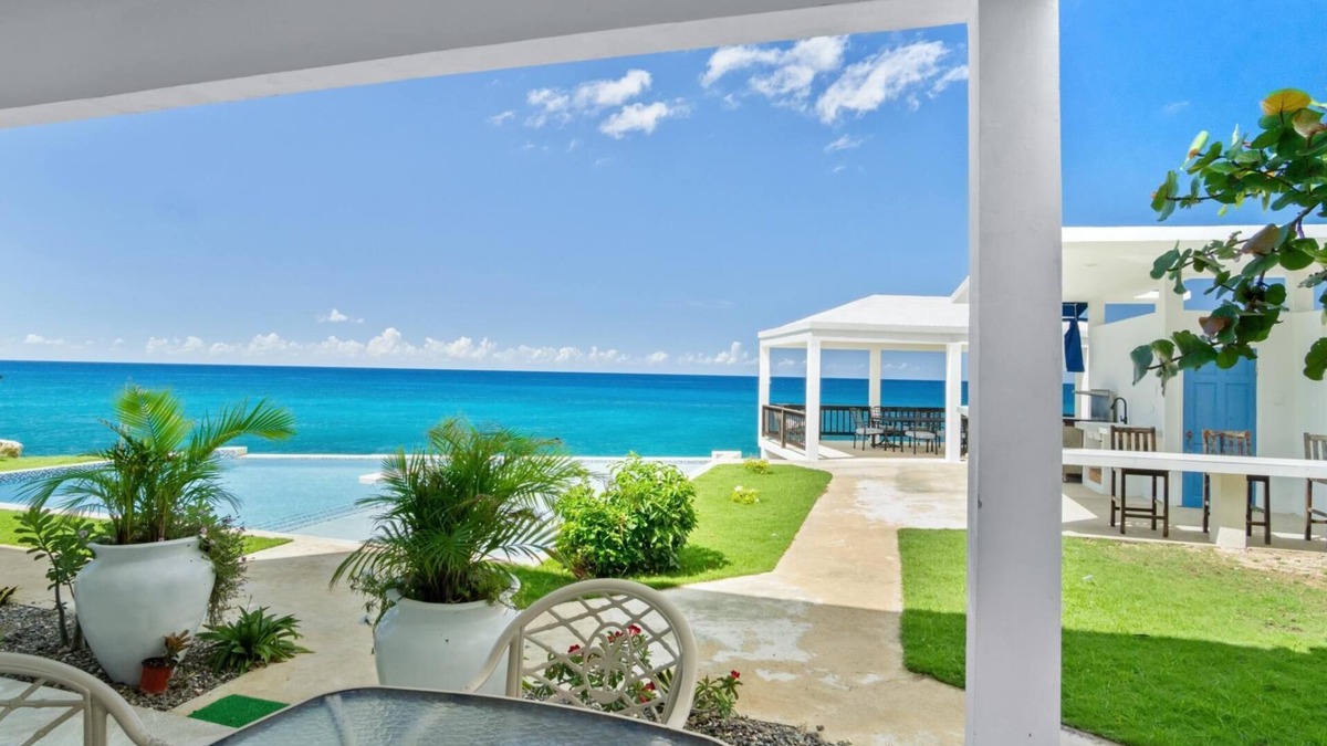 Whitehouse Villa | 5BR Oceanfront Villa w/Staff-WV