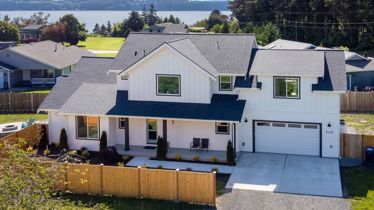 Camano Island House | 5BR vacation home Hot Tub/Game Room/Water Views/BBQ/firepit/LG Yard