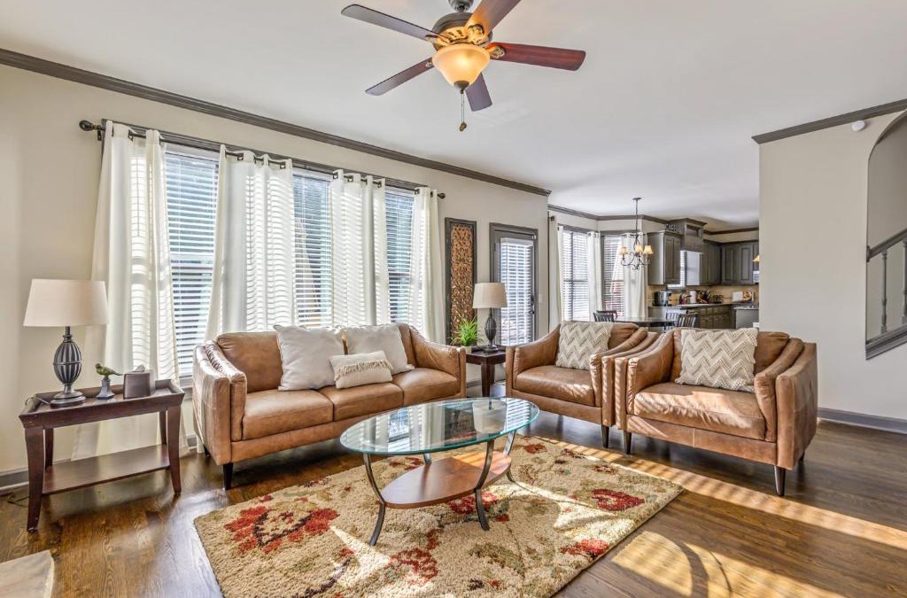 Cartersville House | 5BR With Movie & Game Rooms Near LakePoint PBR