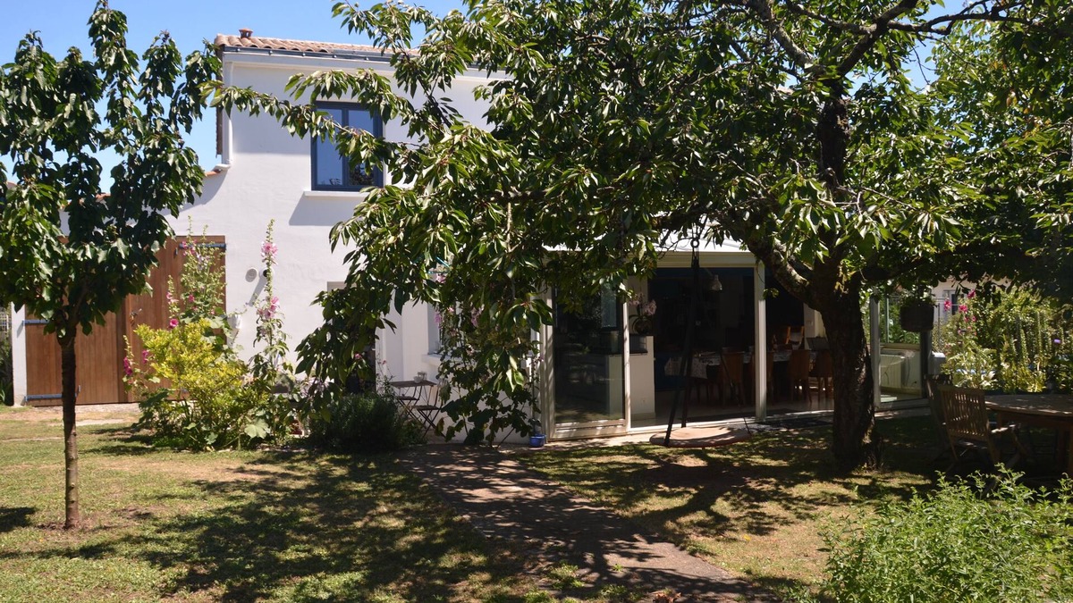 LHoumeau Villa | 5km from La Rochelle, 800m from the beach, large fully renovated house