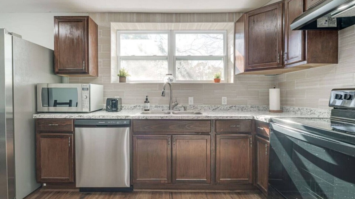 Columbus House | 5min to Fort Benning | Fenced Yard, Pets, Near Golf!