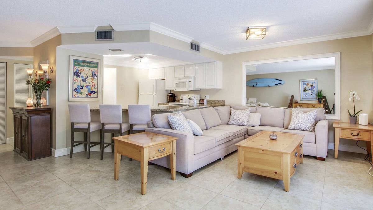 Xanadu Condo | 5min Walk to Jupiter Beach From this Cozy Condo