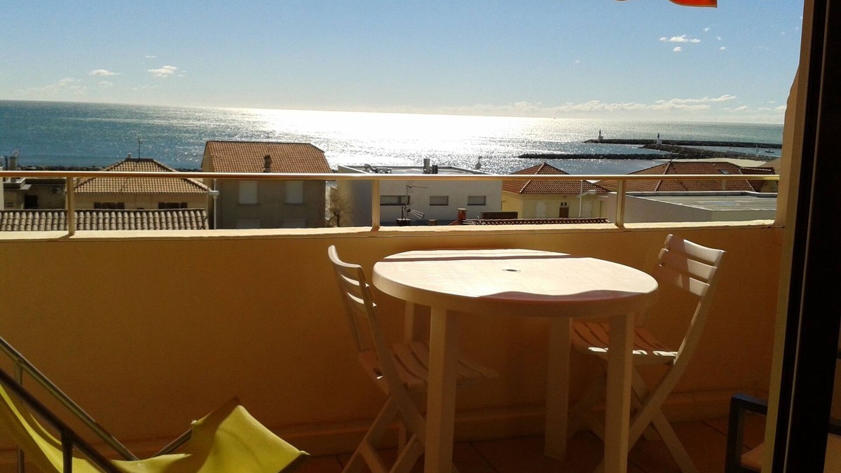 Carnon-Plage Apartment | 5MN WALK FROM THE BEACH, PLEASANT STUDIO WITH SEA VIEW IN CARNON PLAGE