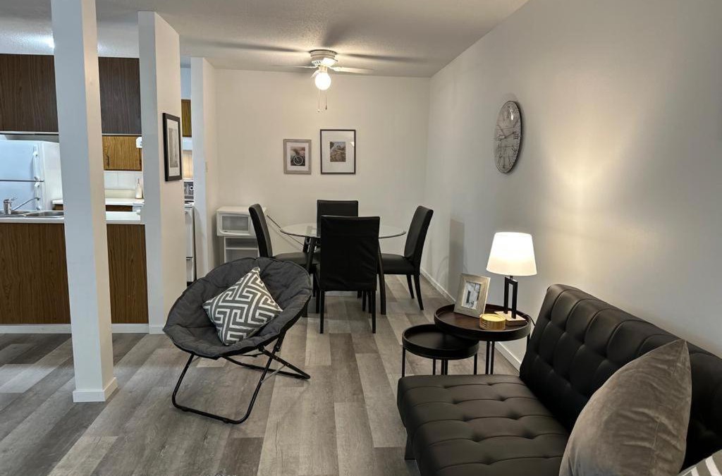 Whitehorse Apartment | 5th Ave Suites