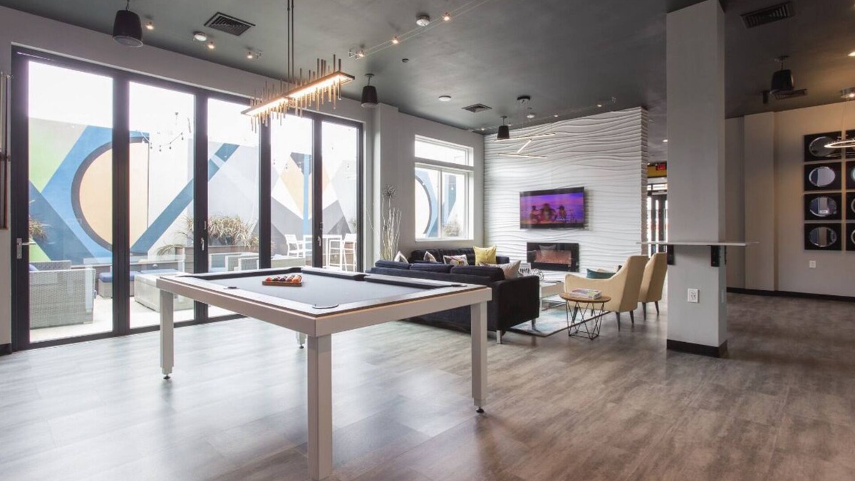 Passyunk Square Apartment | 5th Avenue Vibes