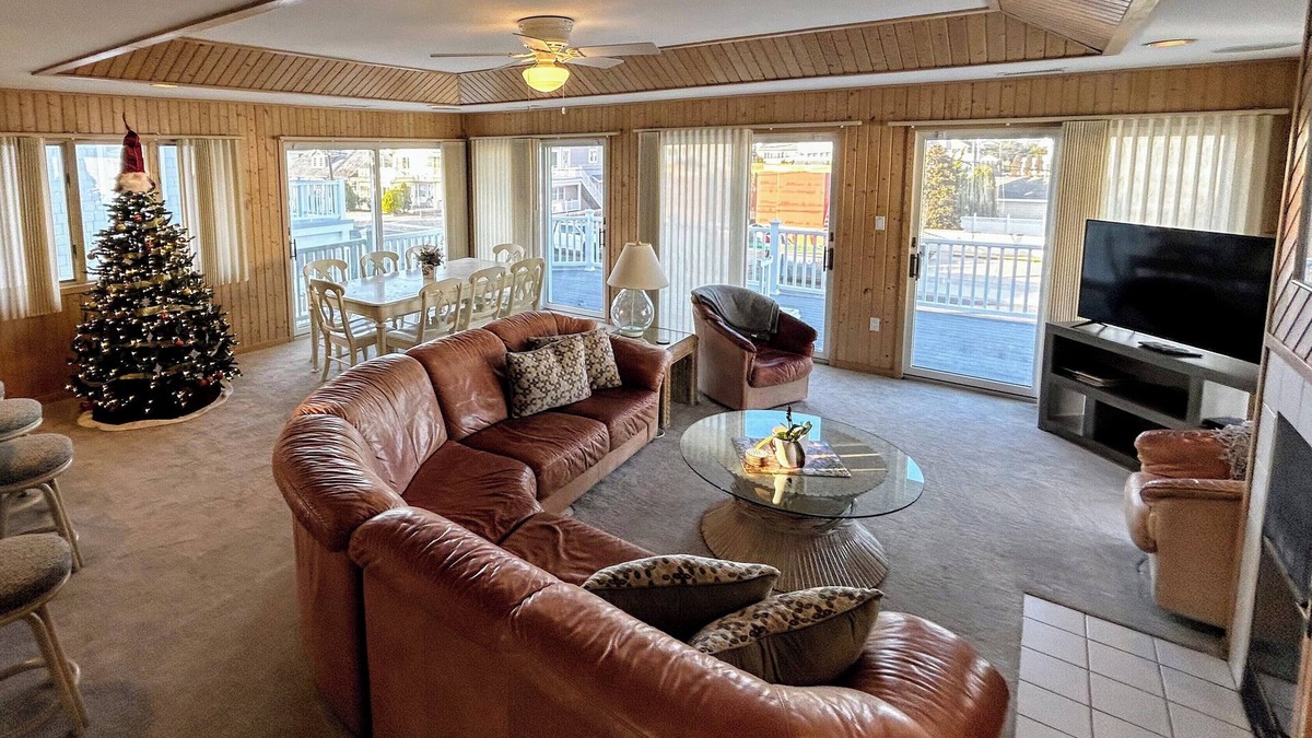 Stone Harbor House | 5th Home from Beach: Relaxing Family Stay w/5 bedroom, 3.5 bath, & L2 EV Charge