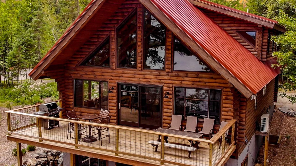Cook Resort | 6 bed 6 bath 2 kitchens, sauna, sand beach, park, yoga, hiking, massage