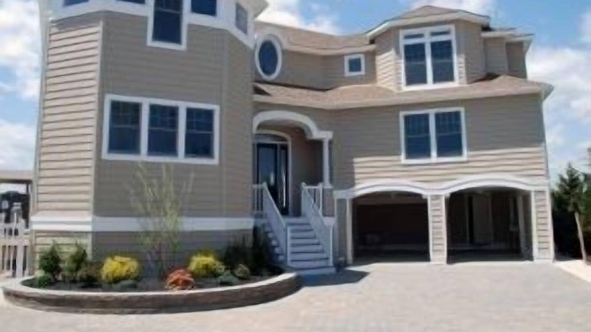 Harvey Cedars House | 6 bedroom accommodation in Harvey Cedars
