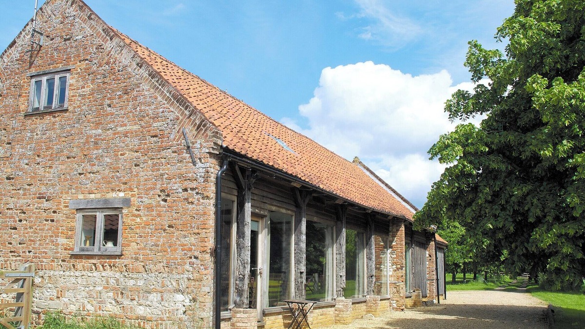 Oxborough Cottage | 6 bedroom accommodation in Oxborough