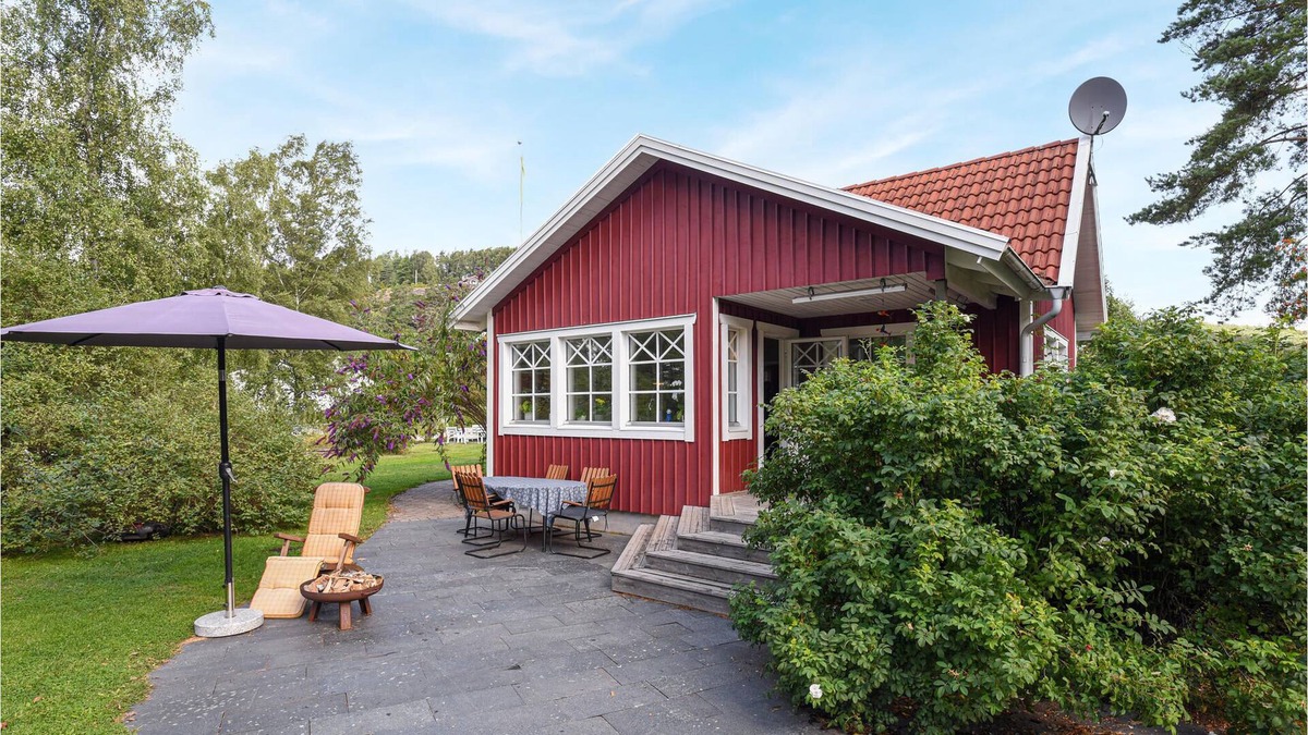 Sunningen House | 6 bedroom accommodation in Uddevalla
