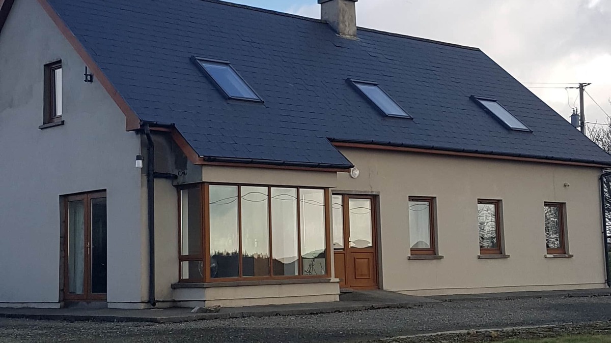 Ardnatrush House | 6 bedroom house over looking cunnamore bay