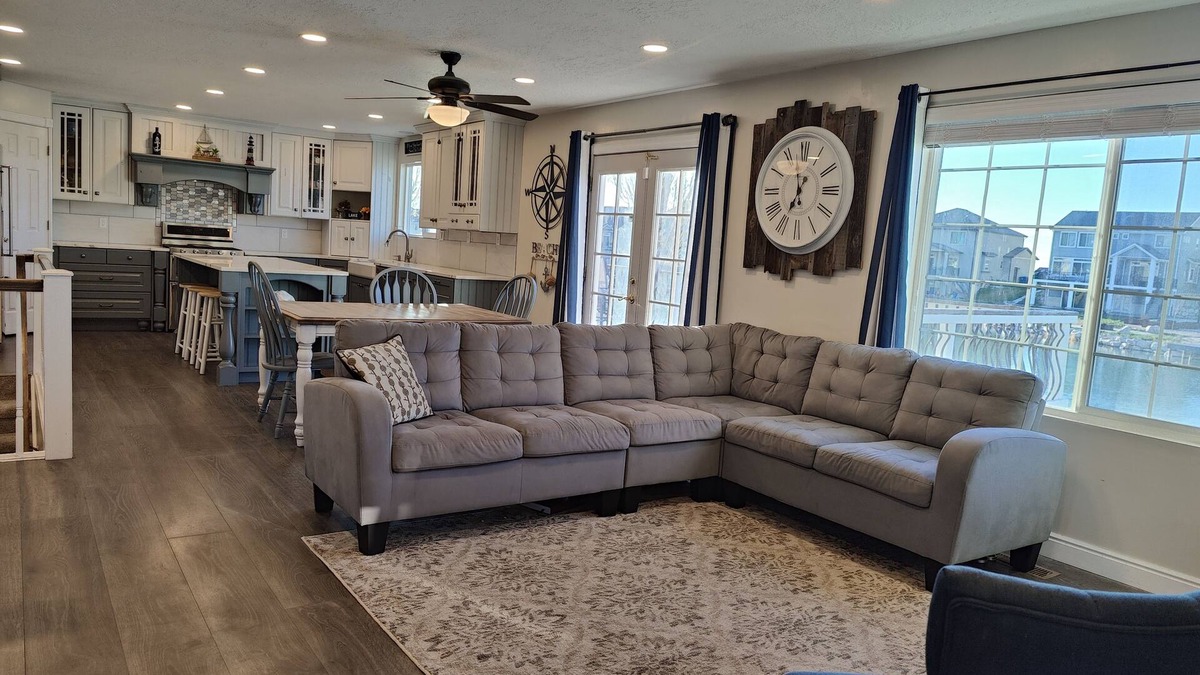 Stansbury Park House | 6 Bedroom Lake house with private beach