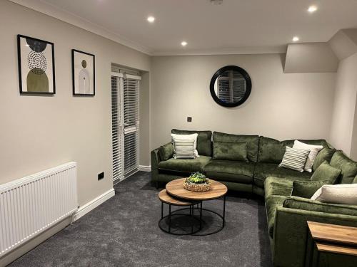 Shirley House | 6 Bedroom Luxury Home