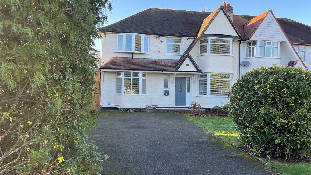 Shirley House | 6 Bedroom Luxury Home in central Solihulln