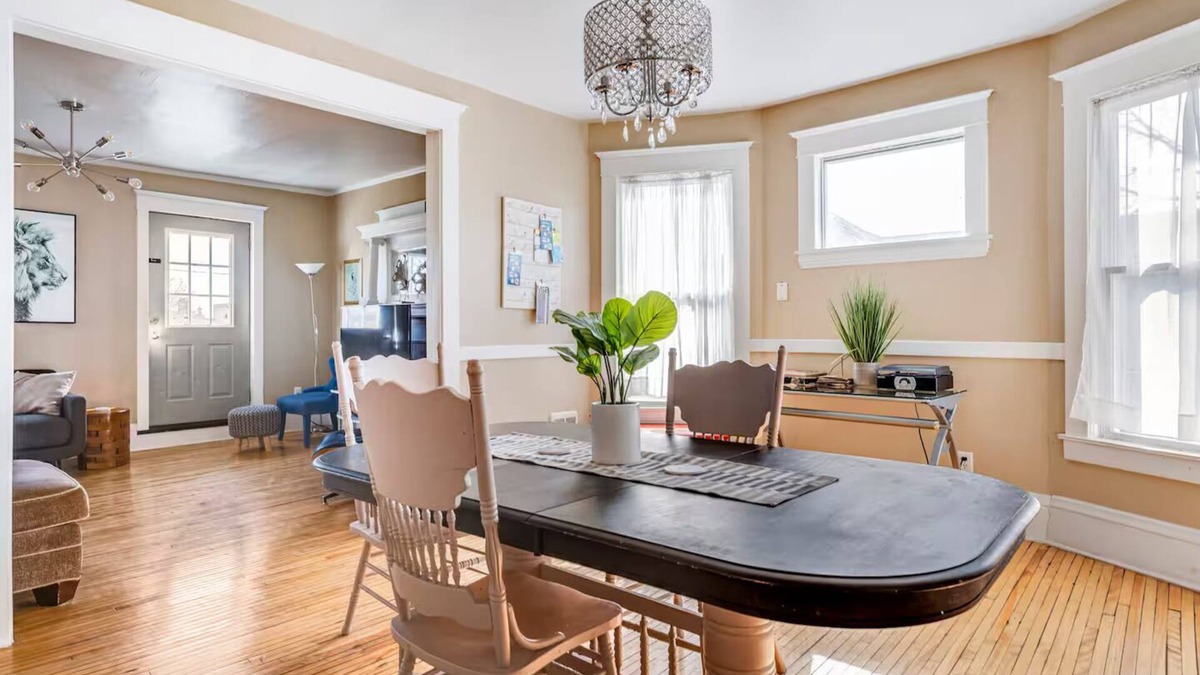 Whittier Apartment | 6 Bedroom Oasis Near Uptown & Stadium Walk to Eat Street Sleeps 16+
