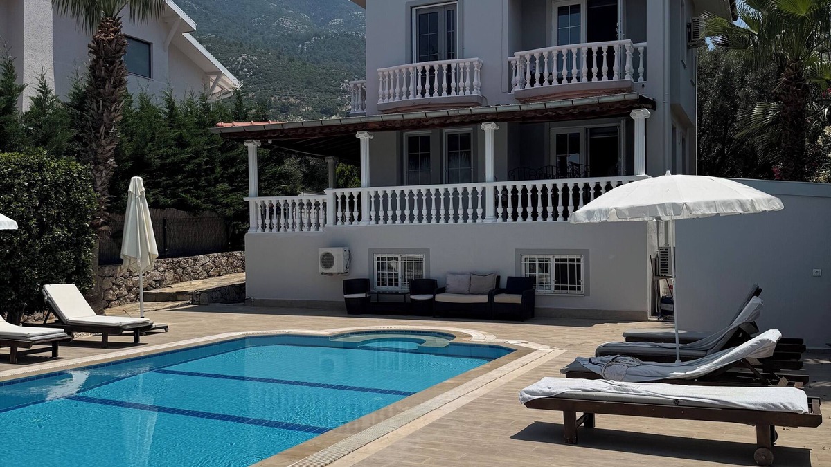 Oludeniz Villa | 6-bedroom villa in beautiful Ölüdeniz with WiFi, AC