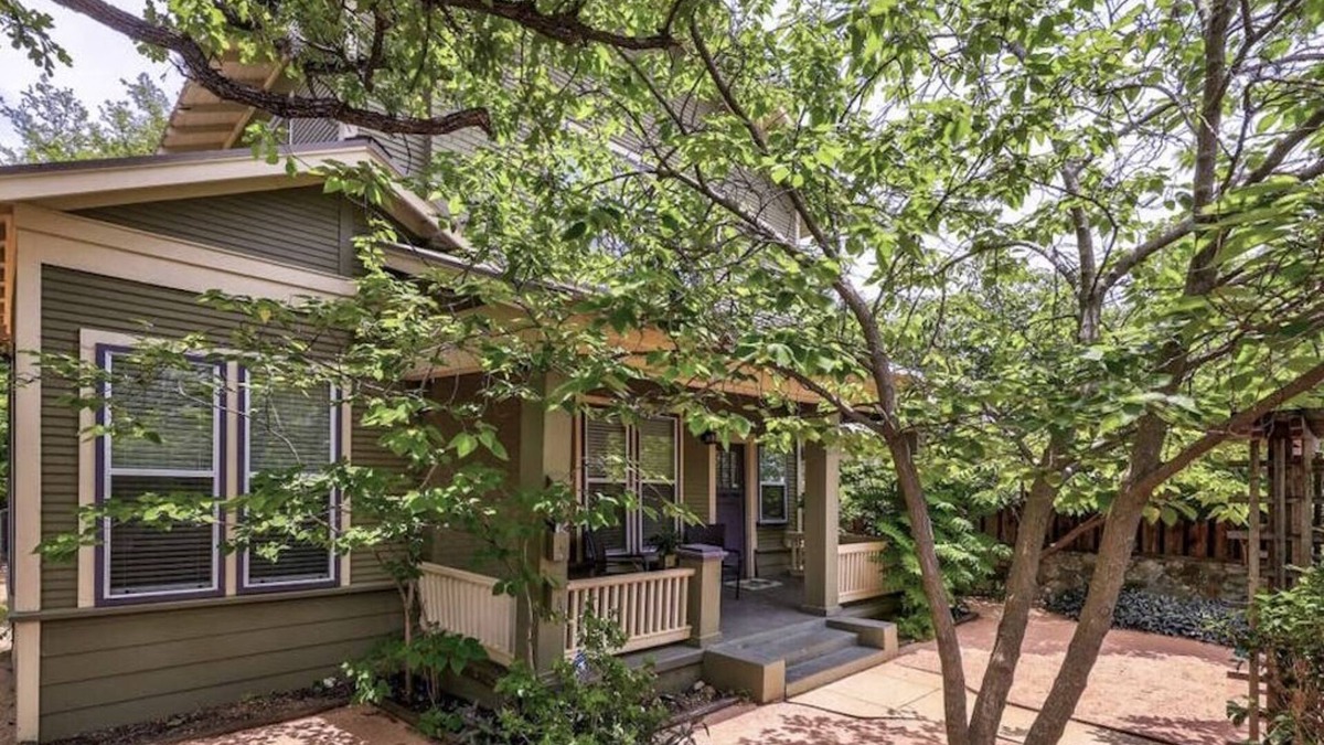 Central East Austin House | 6 Bedrooms in #1 Central Location